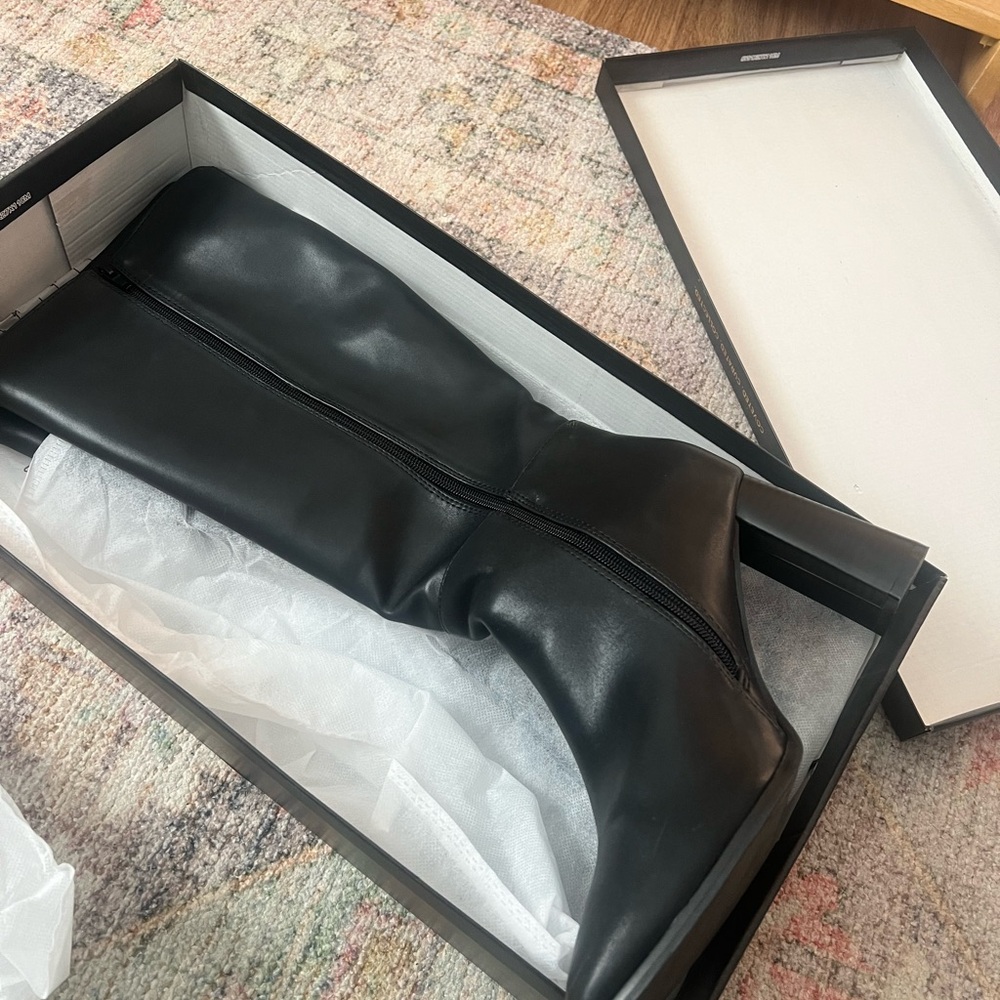SOLD Lulus Reelee Boots - Picture 6 of 7